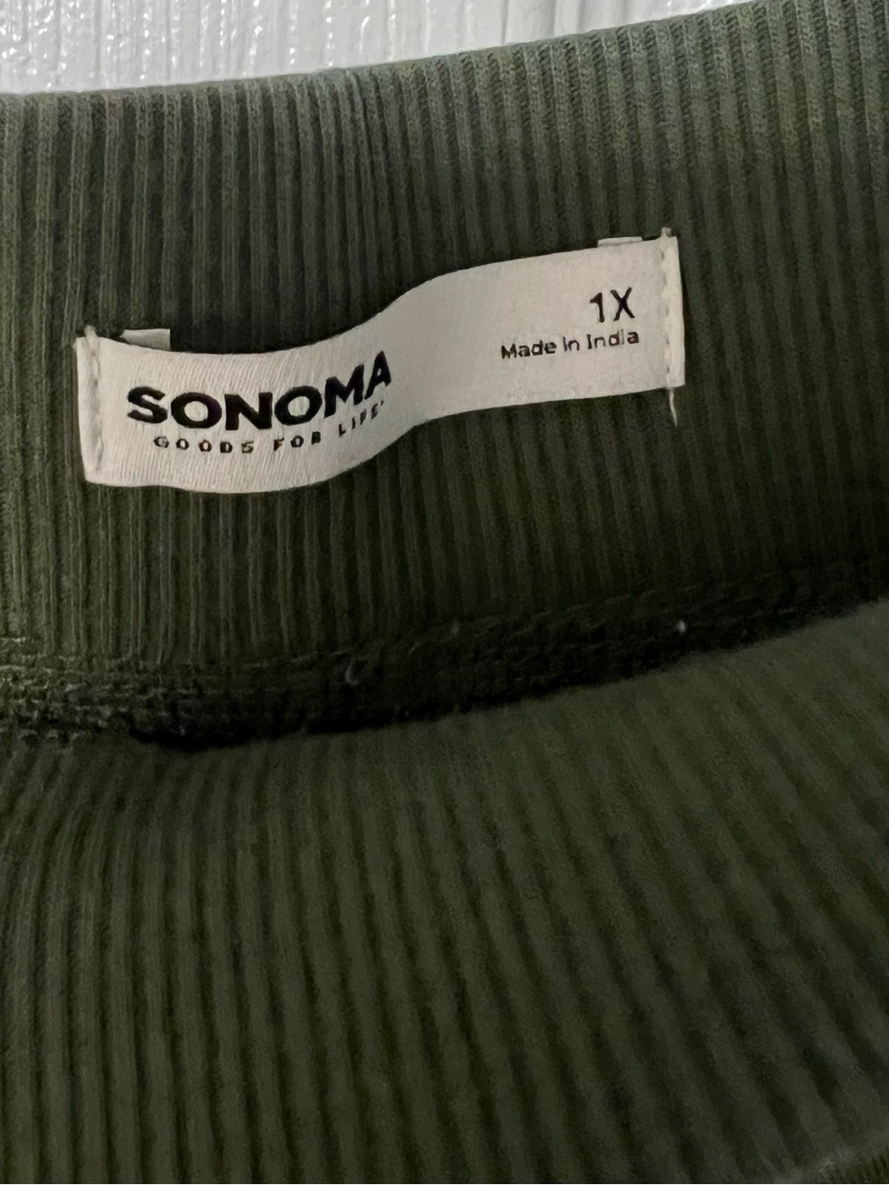 Sonoma Womens 1X Buttery Soft Linen Blend Crop Pants Green Pockets Travel - Picture 5 of 8